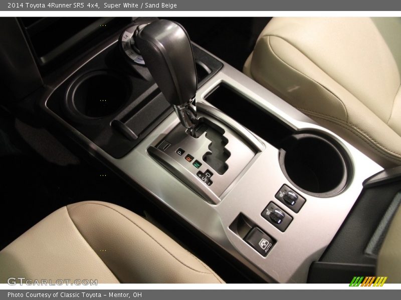 Super White / Sand Beige 2014 Toyota 4Runner SR5 4x4