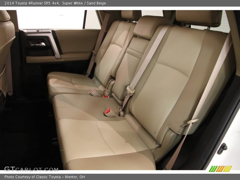 Super White / Sand Beige 2014 Toyota 4Runner SR5 4x4