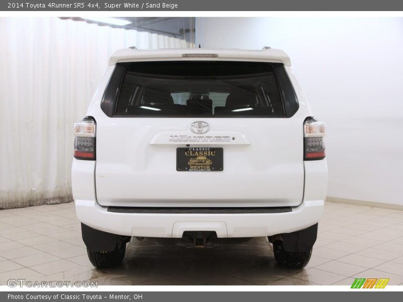 Super White / Sand Beige 2014 Toyota 4Runner SR5 4x4