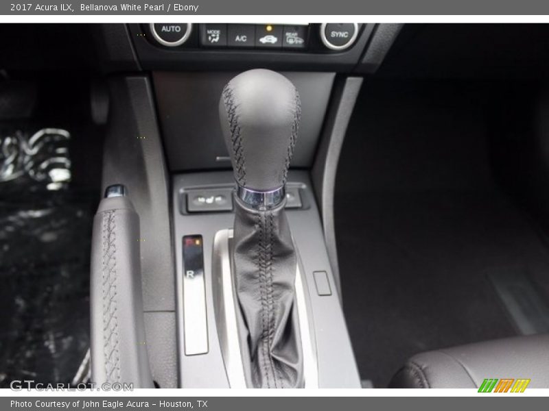 Bellanova White Pearl / Ebony 2017 Acura ILX