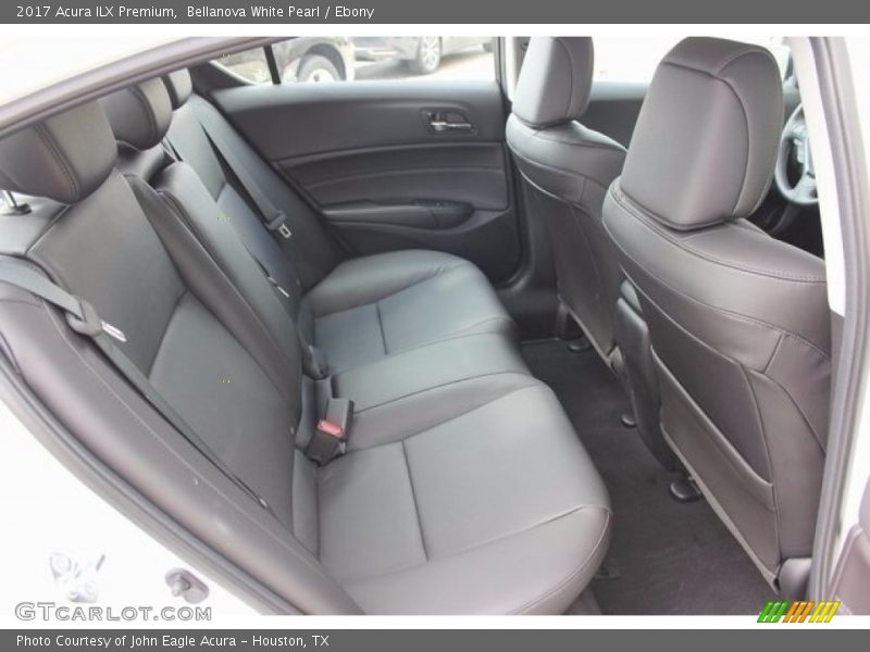 Bellanova White Pearl / Ebony 2017 Acura ILX Premium