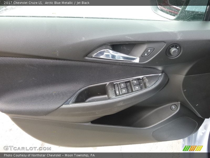 Arctic Blue Metallic / Jet Black 2017 Chevrolet Cruze LS