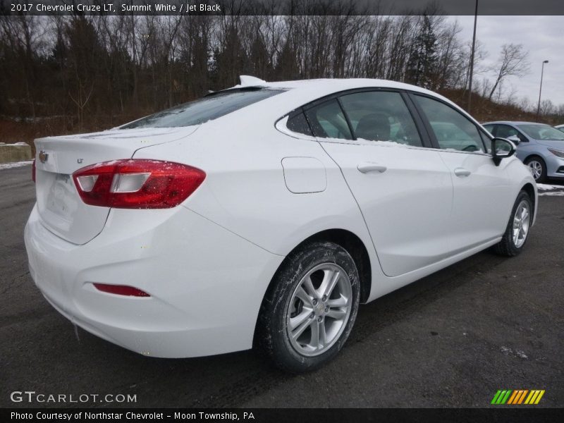 Summit White / Jet Black 2017 Chevrolet Cruze LT