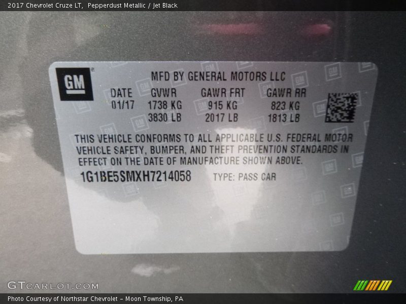 Pepperdust Metallic / Jet Black 2017 Chevrolet Cruze LT