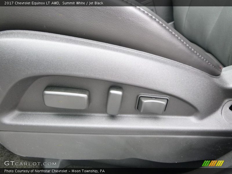 Summit White / Jet Black 2017 Chevrolet Equinox LT AWD