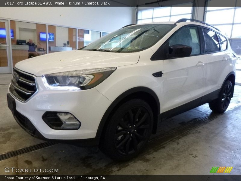 White Platinum / Charcoal Black 2017 Ford Escape SE 4WD