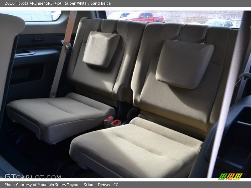 Super White / Sand Beige 2016 Toyota 4Runner SR5 4x4