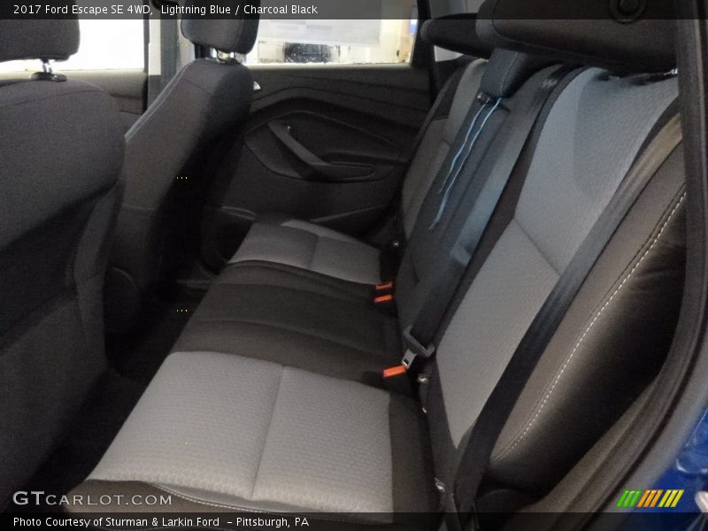 Lightning Blue / Charcoal Black 2017 Ford Escape SE 4WD