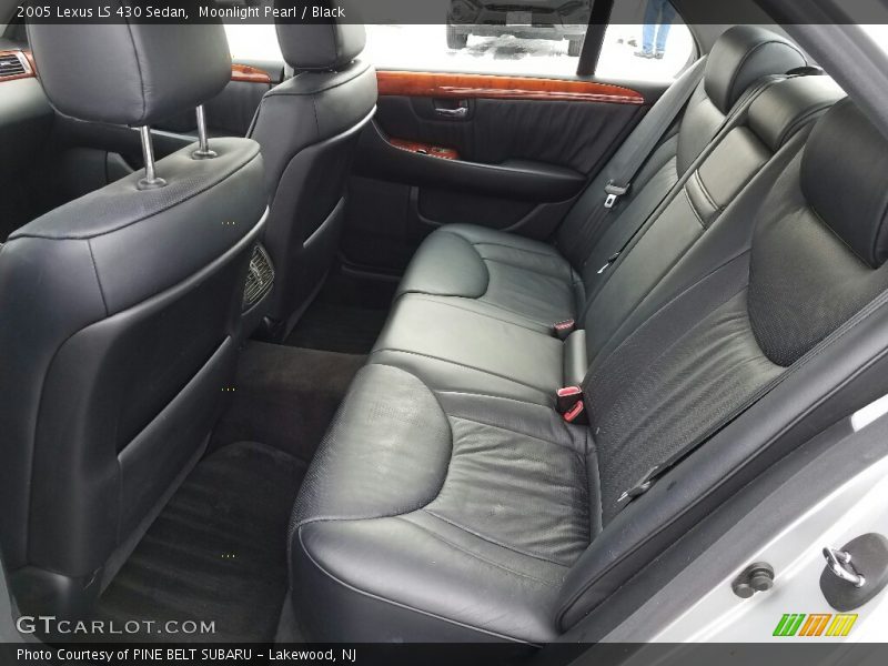 Moonlight Pearl / Black 2005 Lexus LS 430 Sedan