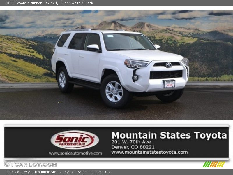 Super White / Black 2016 Toyota 4Runner SR5 4x4