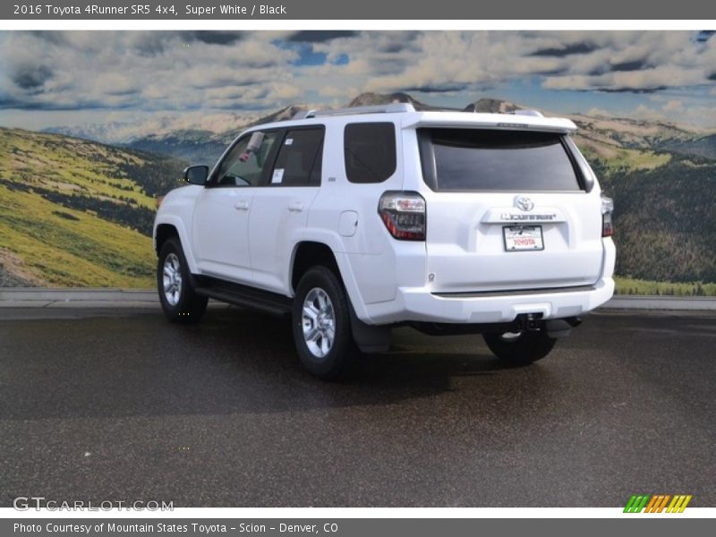 Super White / Black 2016 Toyota 4Runner SR5 4x4