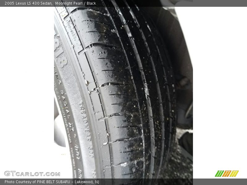 Moonlight Pearl / Black 2005 Lexus LS 430 Sedan