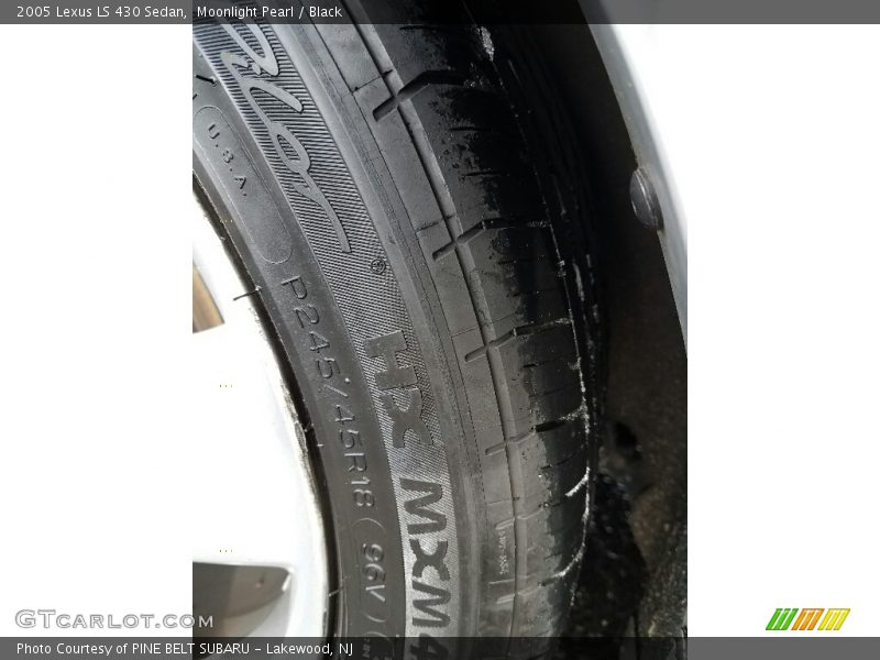 Moonlight Pearl / Black 2005 Lexus LS 430 Sedan