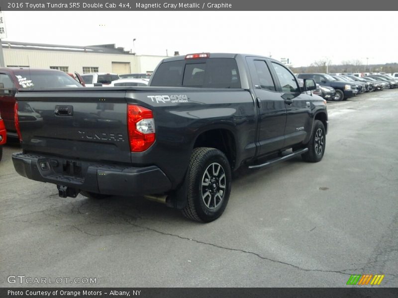 Magnetic Gray Metallic / Graphite 2016 Toyota Tundra SR5 Double Cab 4x4