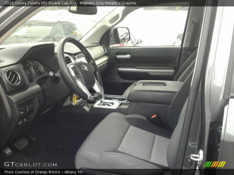 Magnetic Gray Metallic / Graphite 2016 Toyota Tundra SR5 Double Cab 4x4