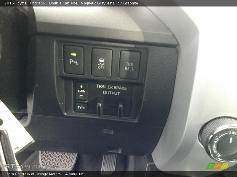 Magnetic Gray Metallic / Graphite 2016 Toyota Tundra SR5 Double Cab 4x4