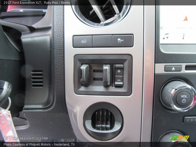 Controls of 2017 Expedition XLT