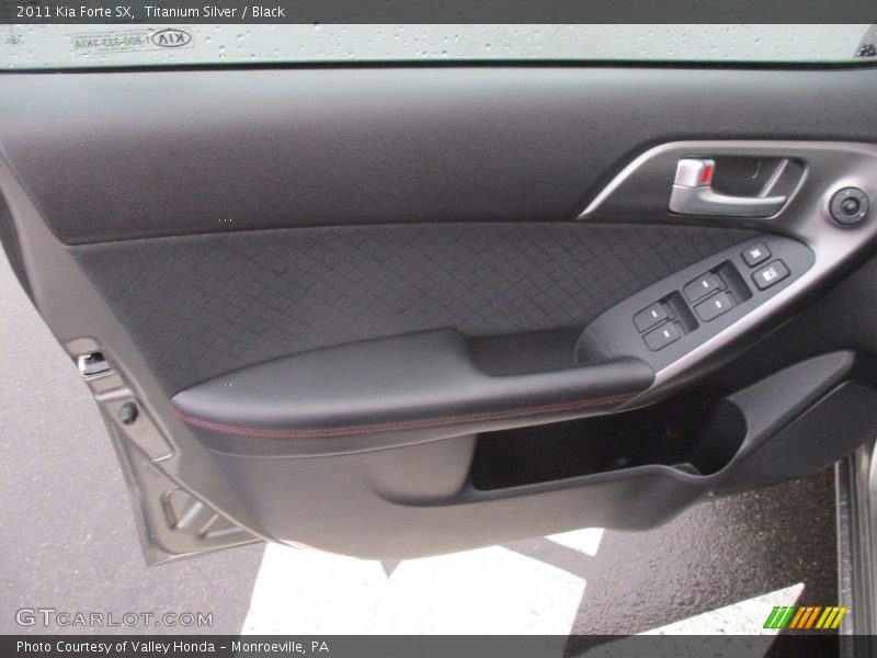 Titanium Silver / Black 2011 Kia Forte SX