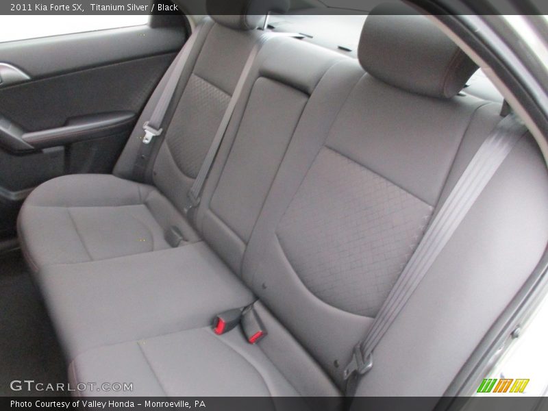 Titanium Silver / Black 2011 Kia Forte SX