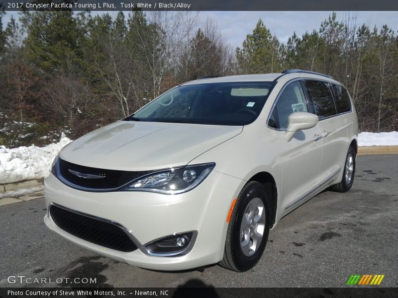 Tusk White / Black/Alloy 2017 Chrysler Pacifica Touring L Plus