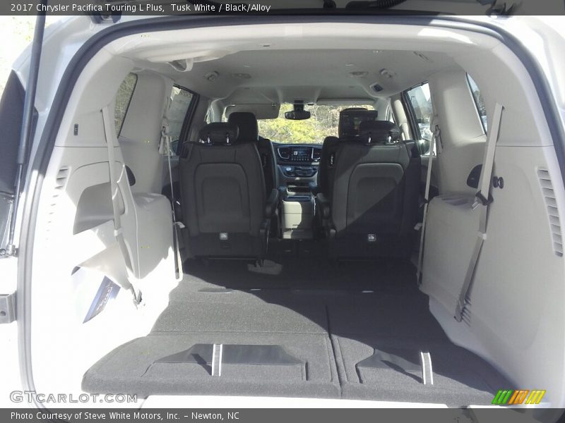 Tusk White / Black/Alloy 2017 Chrysler Pacifica Touring L Plus