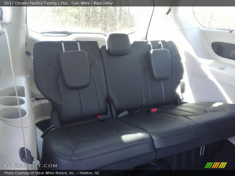 Tusk White / Black/Alloy 2017 Chrysler Pacifica Touring L Plus