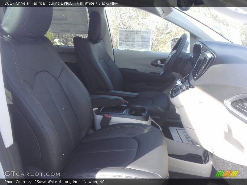 Tusk White / Black/Alloy 2017 Chrysler Pacifica Touring L Plus