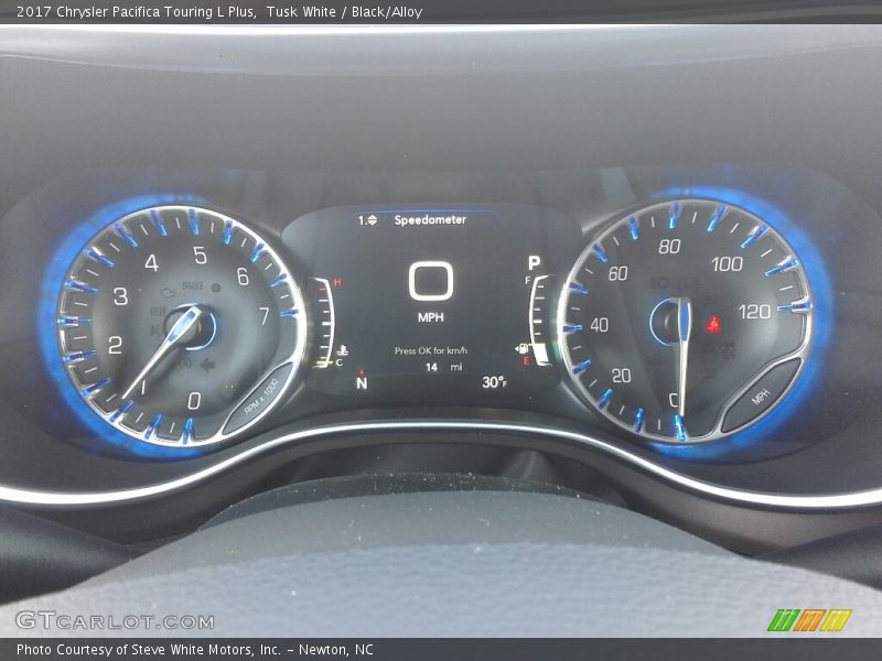 Tusk White / Black/Alloy 2017 Chrysler Pacifica Touring L Plus