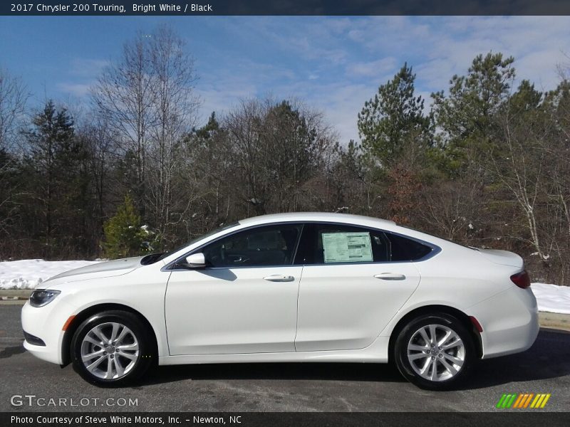 Bright White / Black 2017 Chrysler 200 Touring