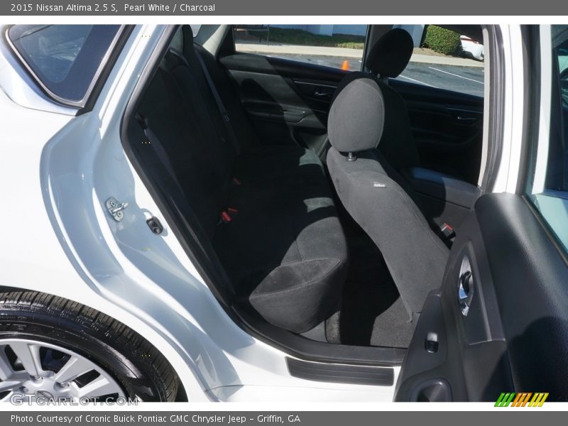 Pearl White / Charcoal 2015 Nissan Altima 2.5 S