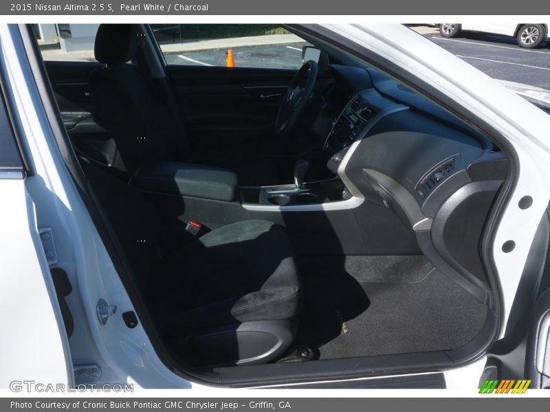 Pearl White / Charcoal 2015 Nissan Altima 2.5 S