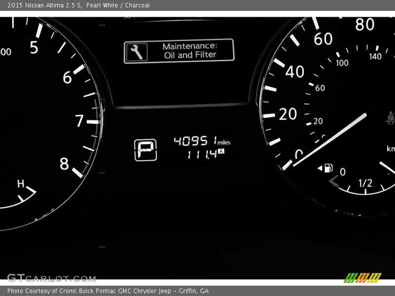 Pearl White / Charcoal 2015 Nissan Altima 2.5 S