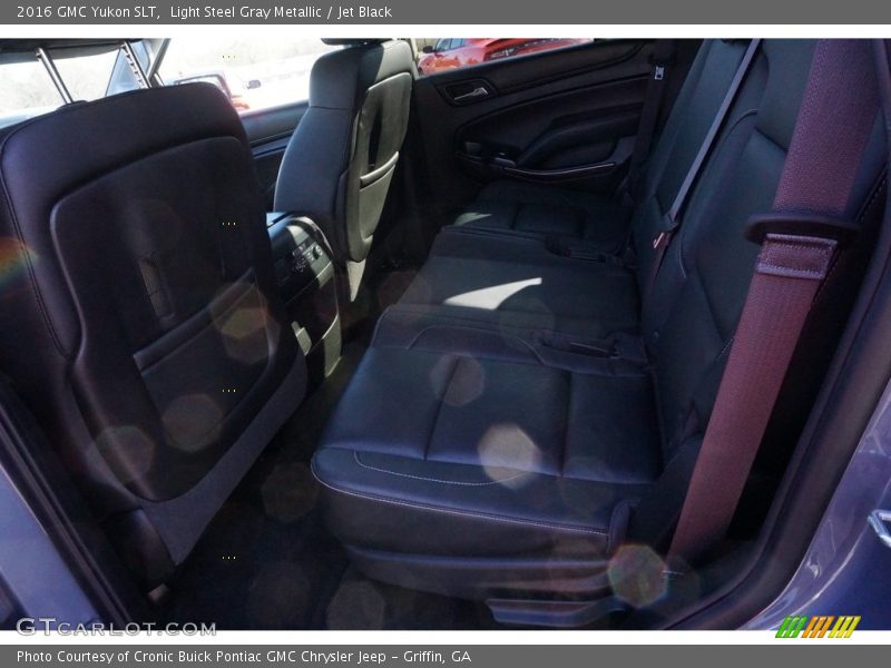 Light Steel Gray Metallic / Jet Black 2016 GMC Yukon SLT