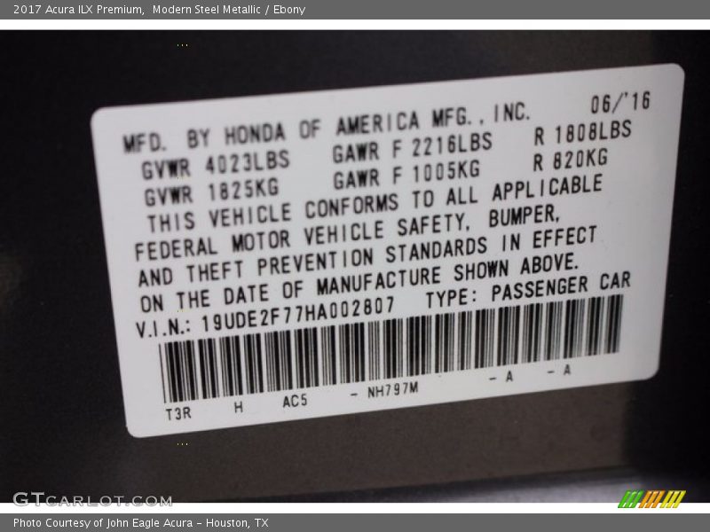 Modern Steel Metallic / Ebony 2017 Acura ILX Premium