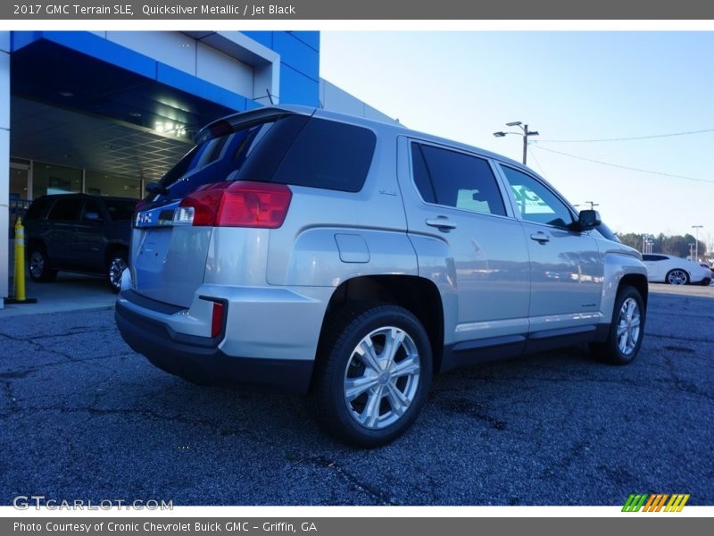 Quicksilver Metallic / Jet Black 2017 GMC Terrain SLE