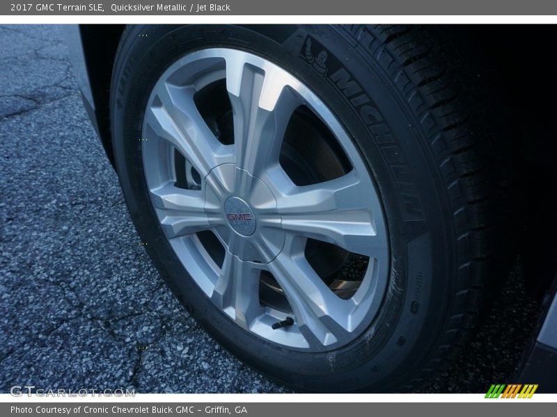 Quicksilver Metallic / Jet Black 2017 GMC Terrain SLE