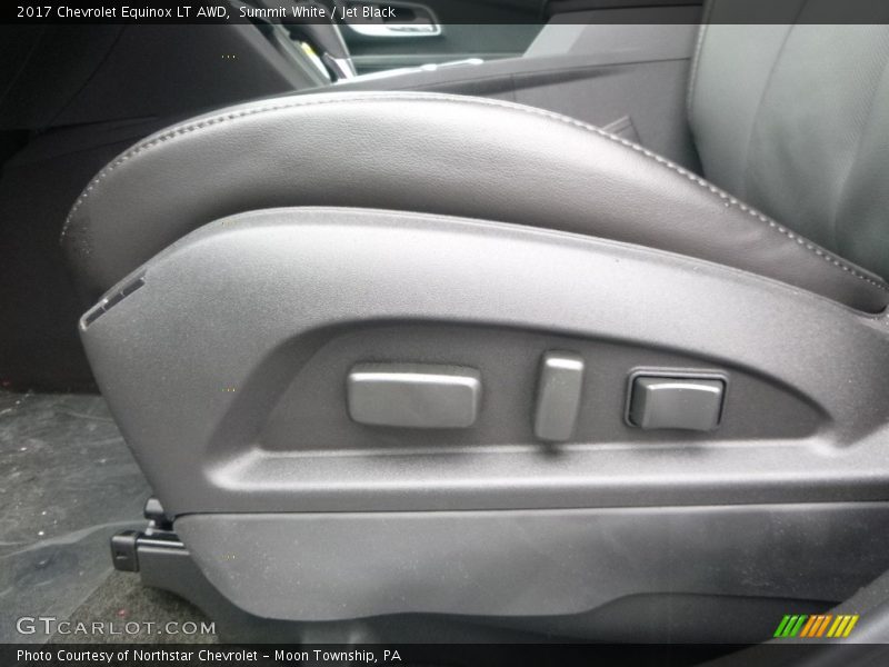Summit White / Jet Black 2017 Chevrolet Equinox LT AWD