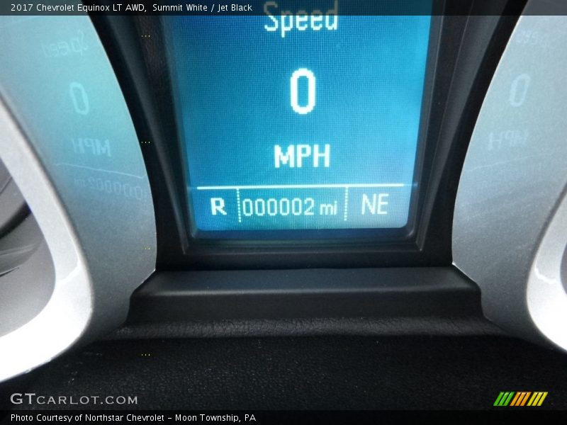 Summit White / Jet Black 2017 Chevrolet Equinox LT AWD