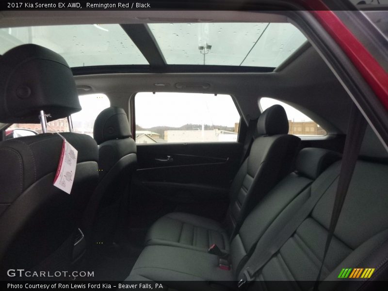Remington Red / Black 2017 Kia Sorento EX AWD