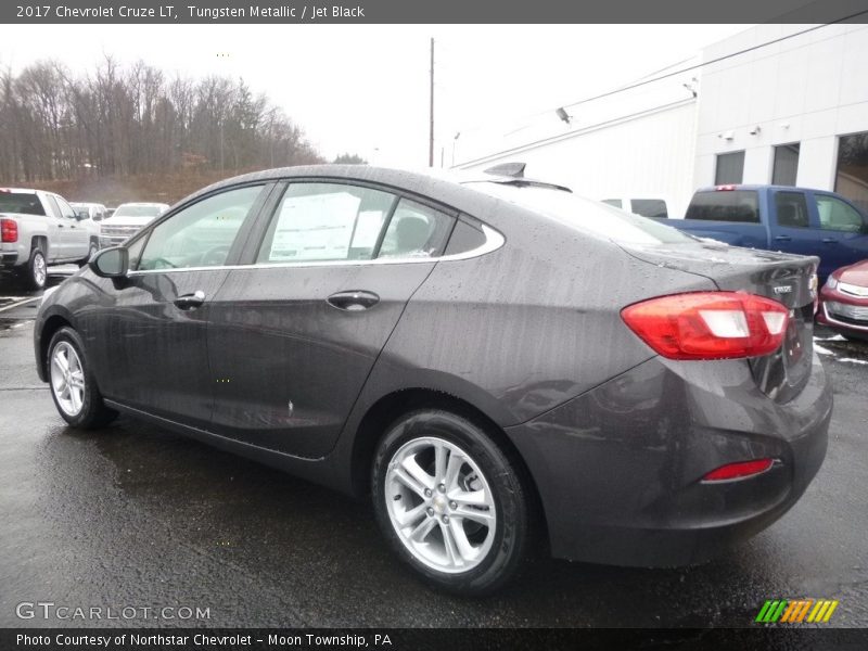 Tungsten Metallic / Jet Black 2017 Chevrolet Cruze LT