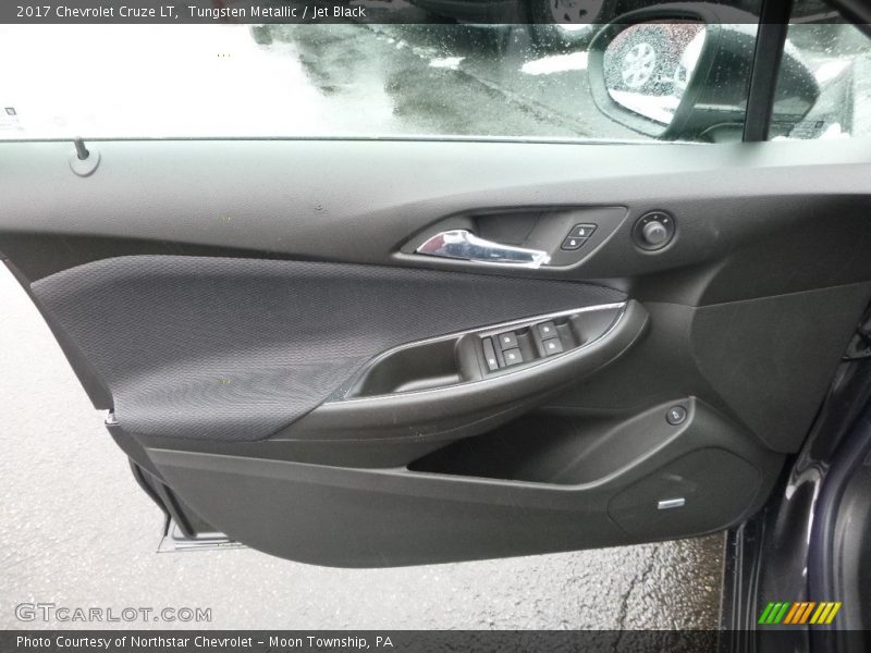 Tungsten Metallic / Jet Black 2017 Chevrolet Cruze LT