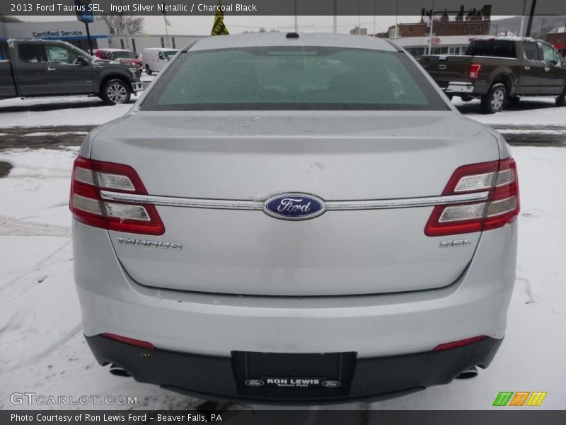 Ingot Silver Metallic / Charcoal Black 2013 Ford Taurus SEL