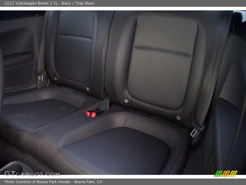 Black / Titan Black 2012 Volkswagen Beetle 2.5L