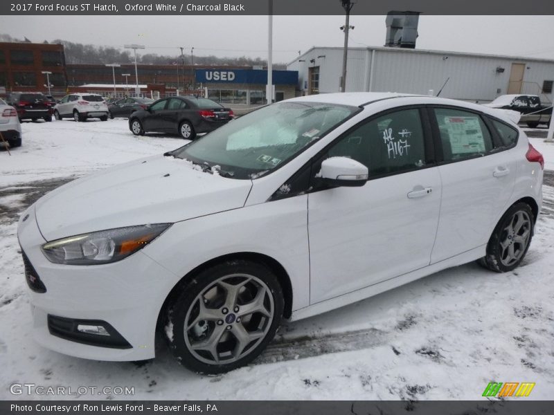 Front 3/4 View of 2017 Focus ST Hatch
