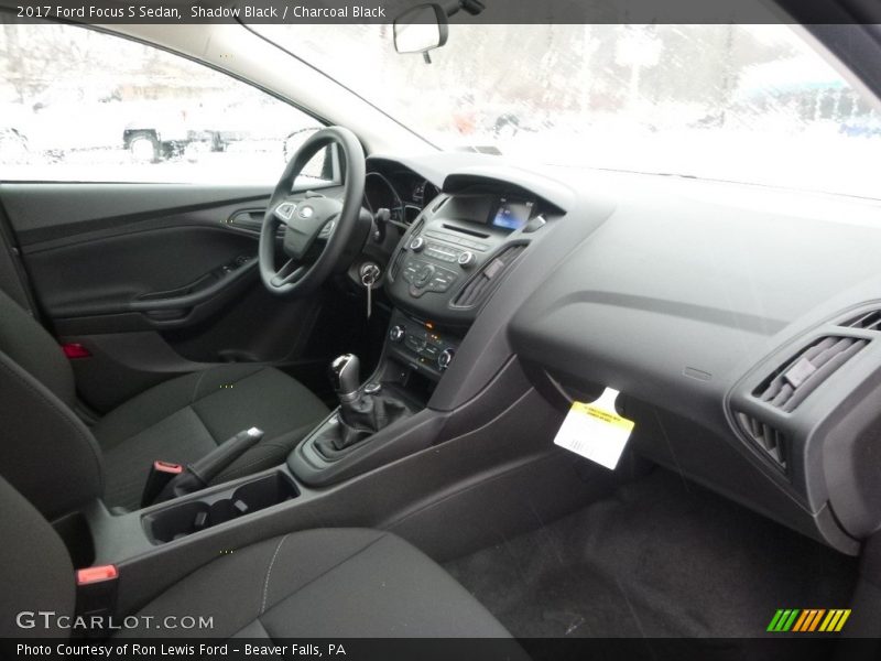 Shadow Black / Charcoal Black 2017 Ford Focus S Sedan