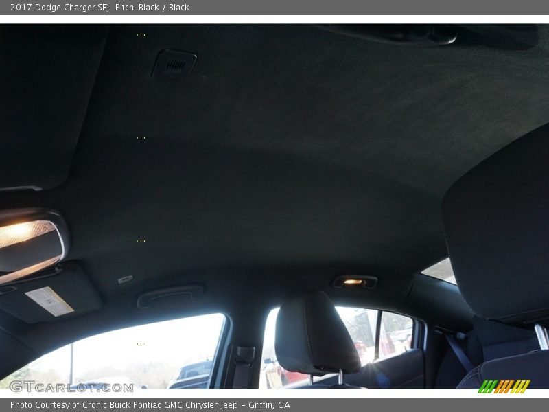 Pitch-Black / Black 2017 Dodge Charger SE