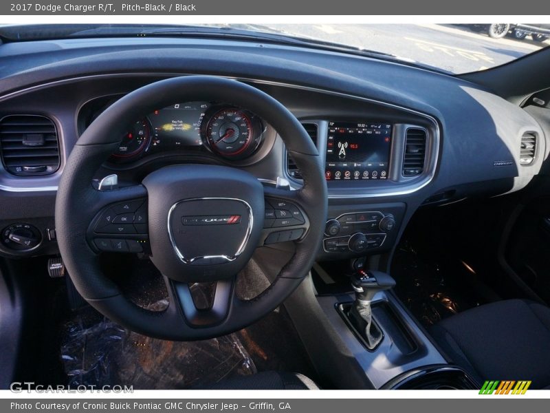 Pitch-Black / Black 2017 Dodge Charger R/T