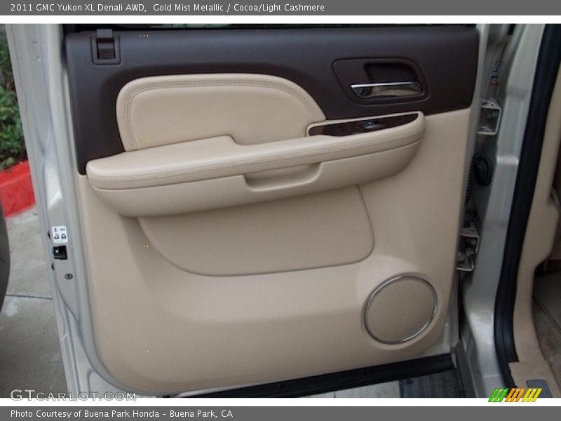Gold Mist Metallic / Cocoa/Light Cashmere 2011 GMC Yukon XL Denali AWD