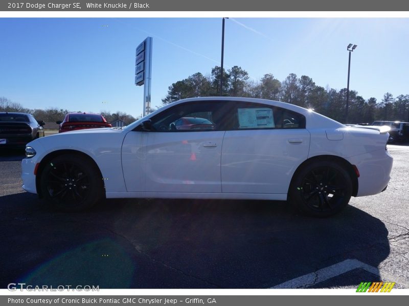 White Knuckle / Black 2017 Dodge Charger SE