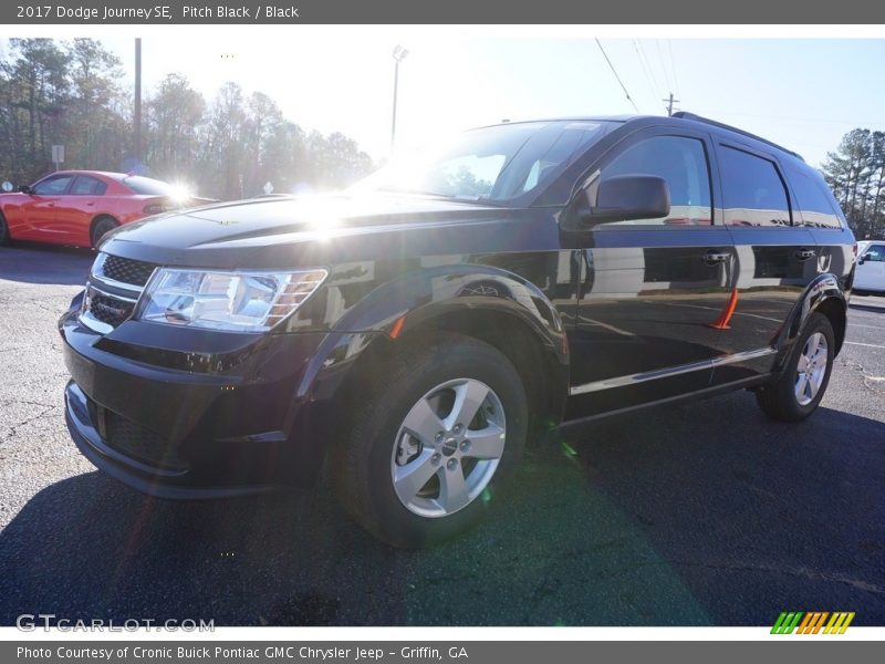 Pitch Black / Black 2017 Dodge Journey SE